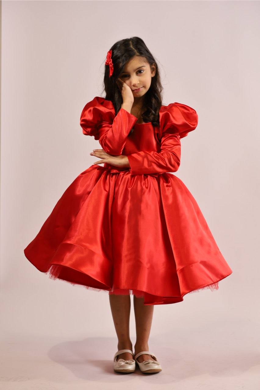 Danaé - Robe pour enfant en satin rouge prestigieux