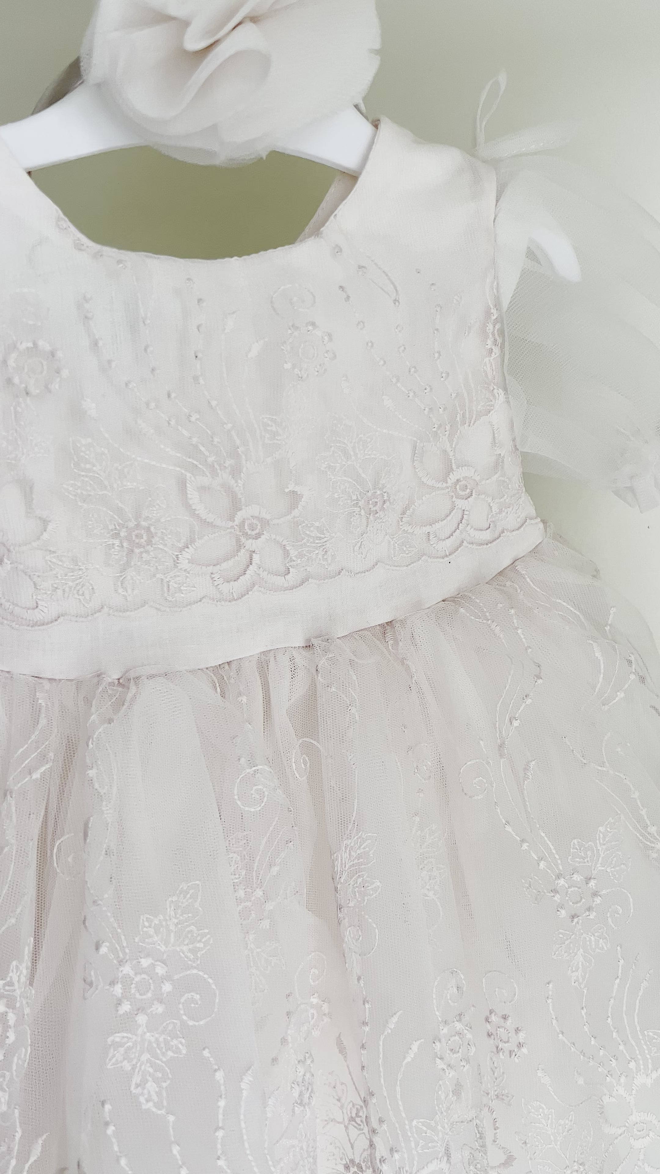 Robe bébé à dentelle rose