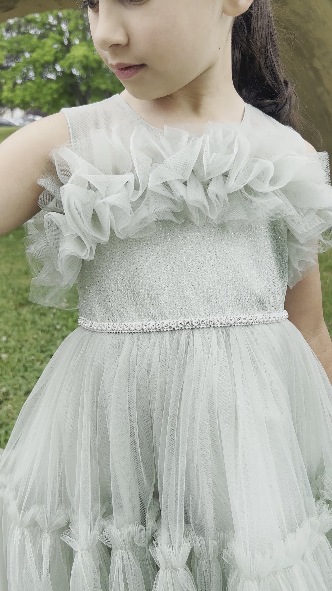 Inaya - Robe pour occasion spéciale en tulle pour fille couleur ivoire ou vert d'eau