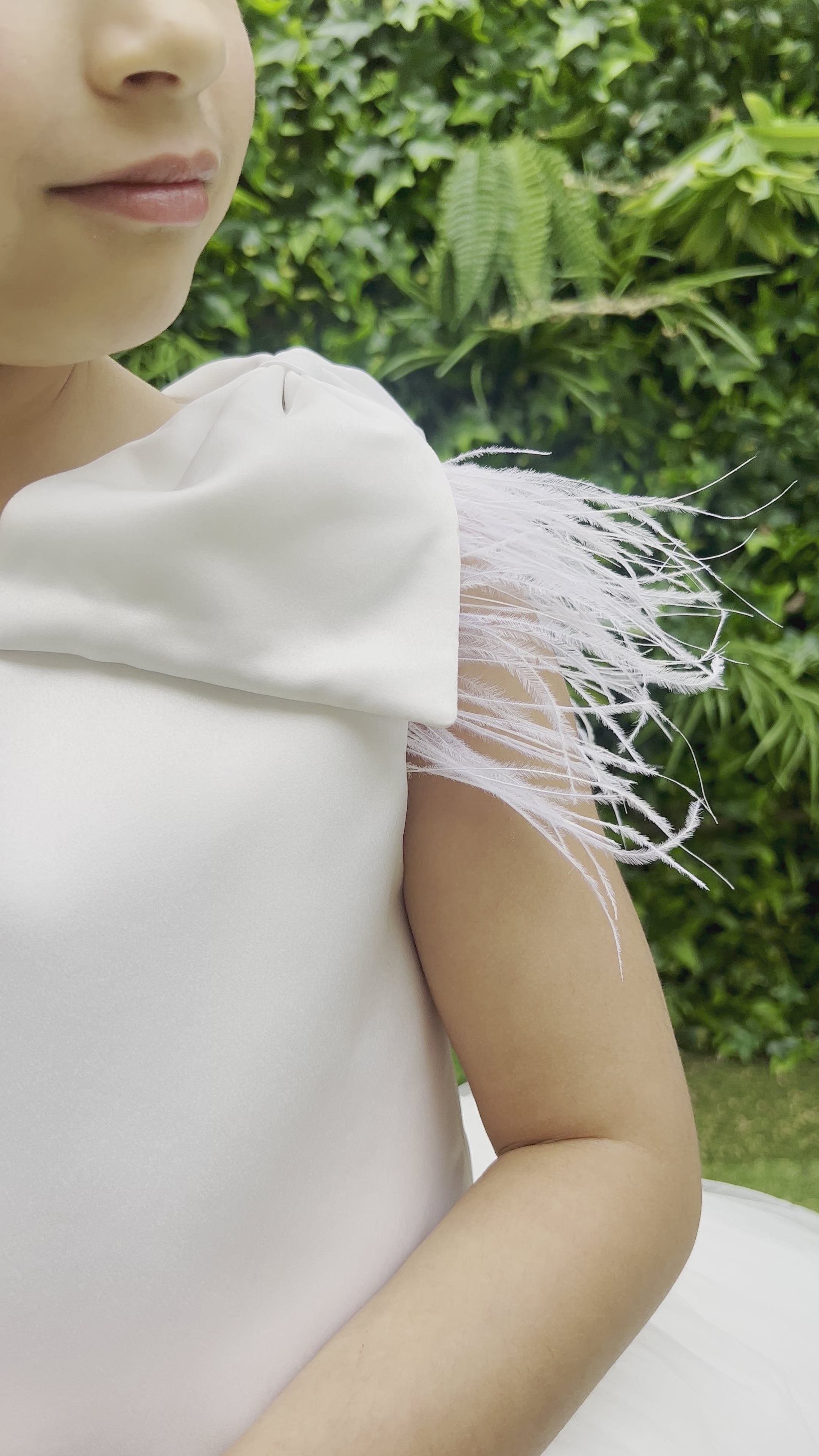 Gabrielle - Robe de fille d'honneur en satin et tulle blanc 