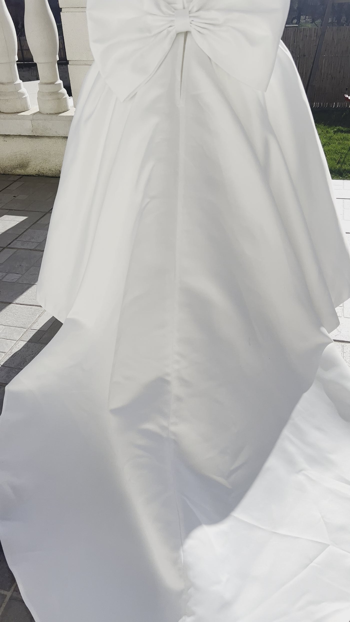 robe blanche avec traine enfant