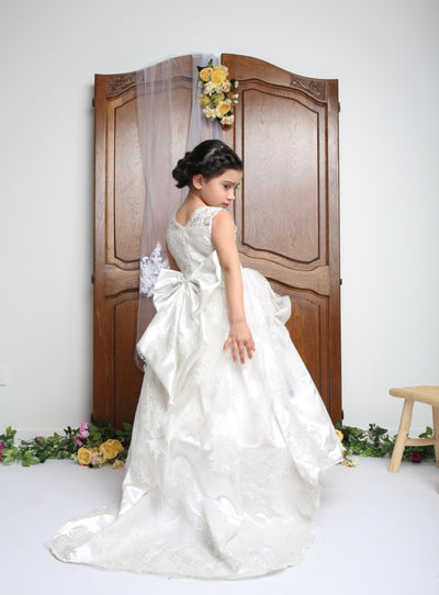 robe blanche mariage enfant