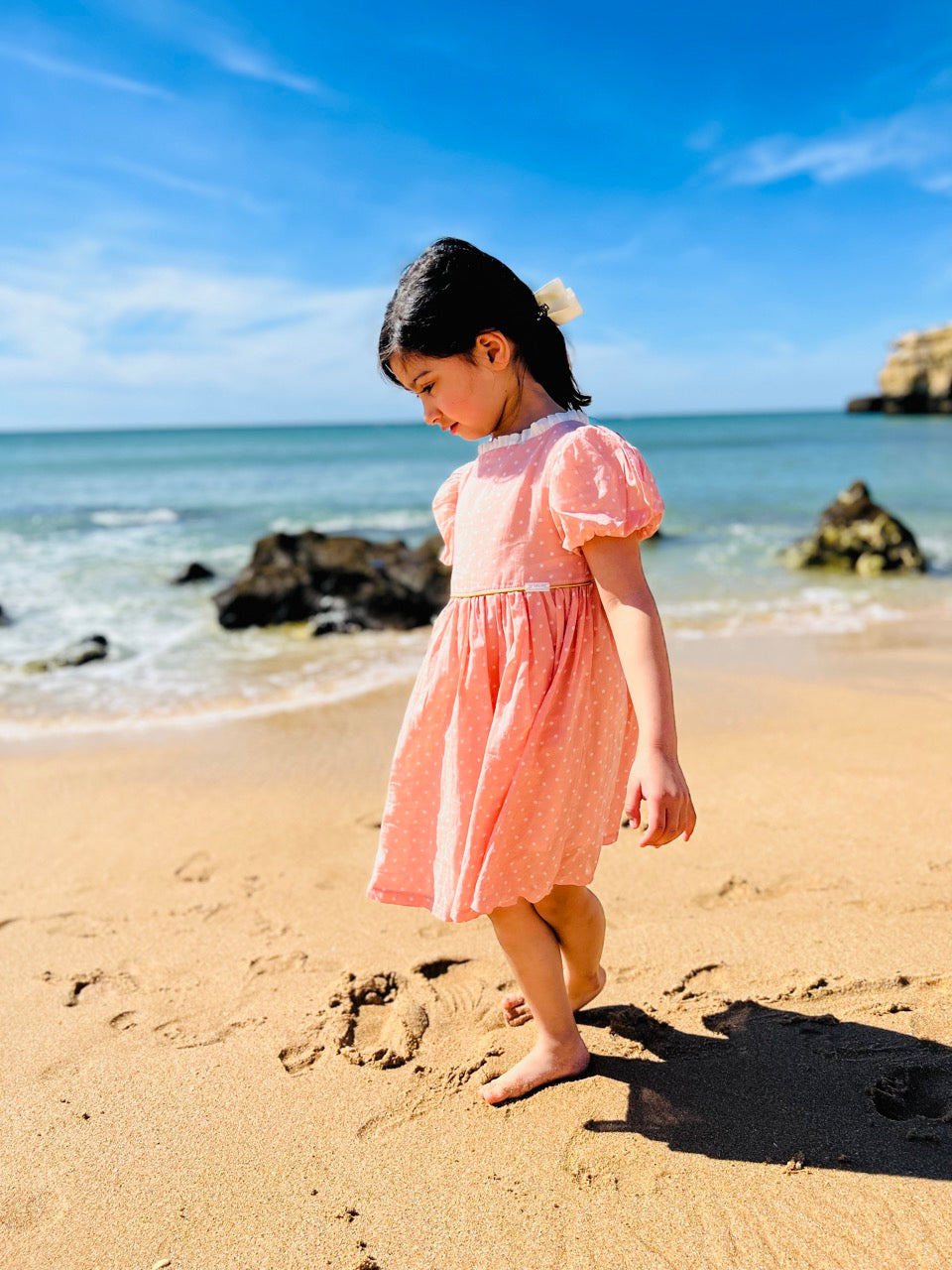 robe rose à petits pois pour fille légère