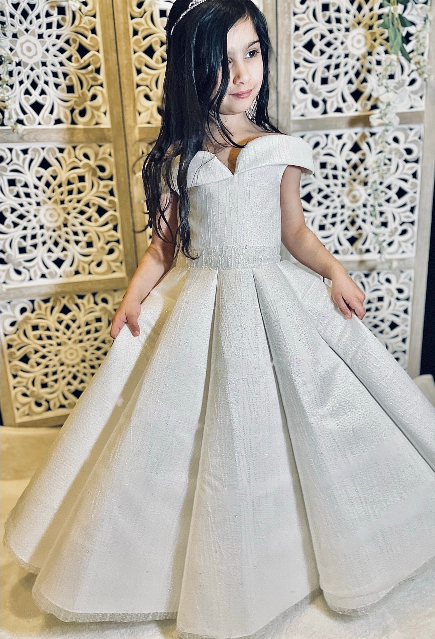 Angelina - Robe blanche en tulle à paillette perlée pour fille d'honneur